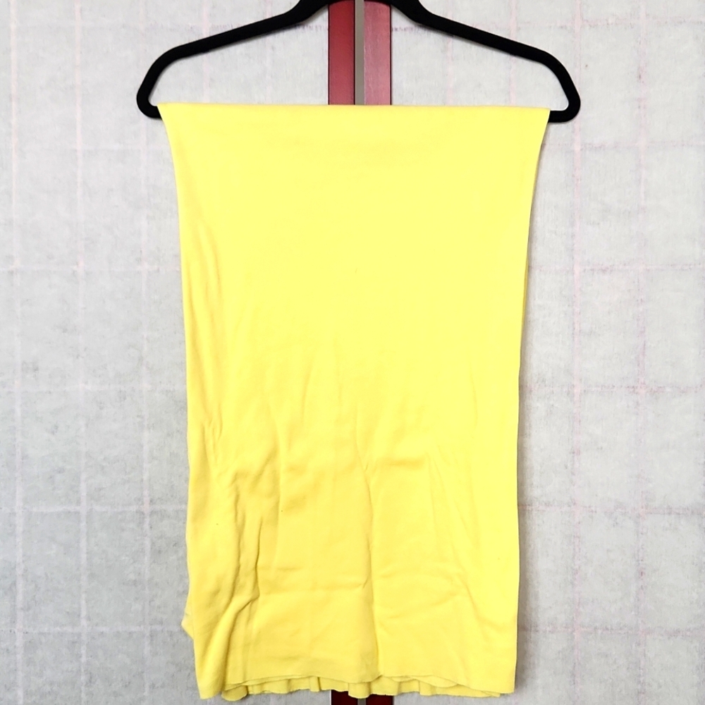 NWOT American Apparel Light yellow infinity circle scarf. One size.